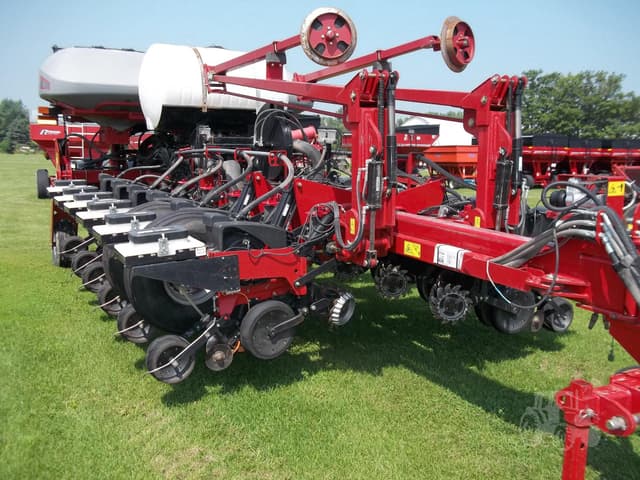Image of Case IH 1255 equipment image 2