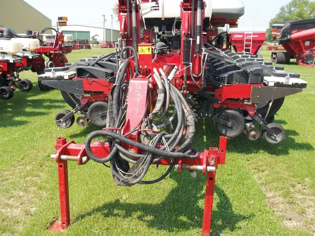 Image of Case IH 1255 equipment image 1