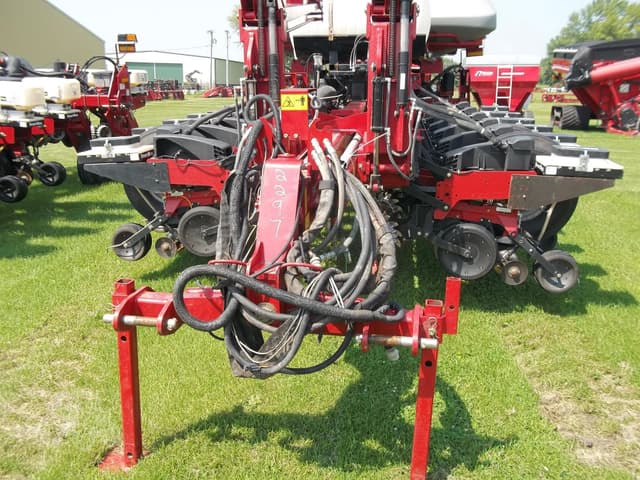 Image of Case IH 1255 equipment image 1