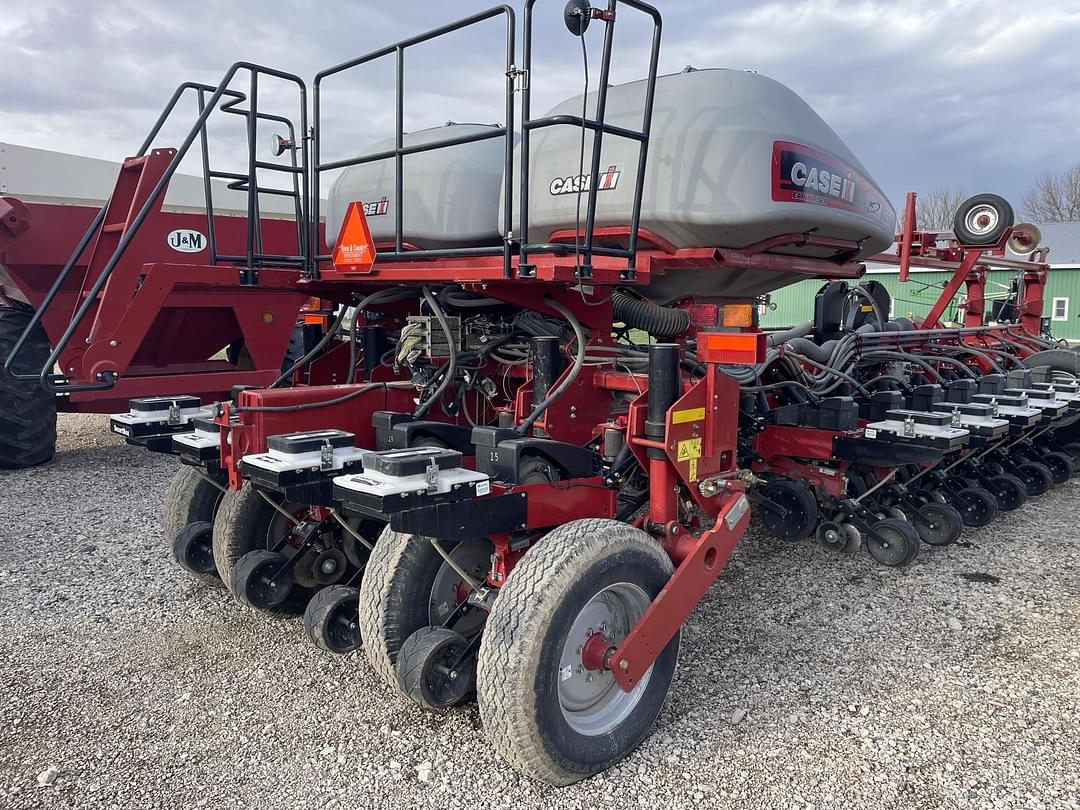 Image of Case IH 1255 Primary image