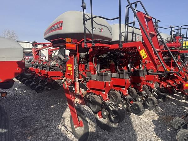 Image of Case IH 1255 equipment image 2