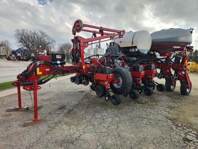 Image of Case IH 1255 equipment image 1