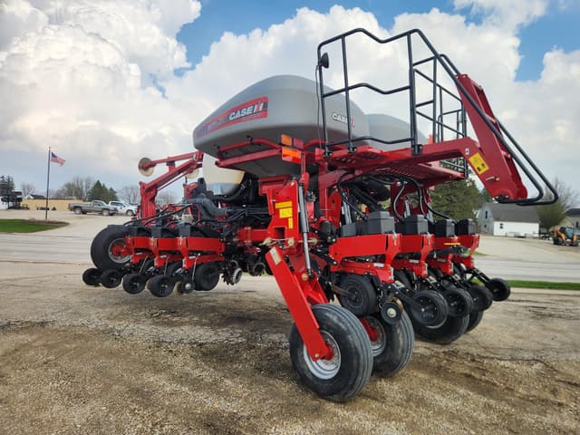 Image of Case IH 1255 equipment image 4