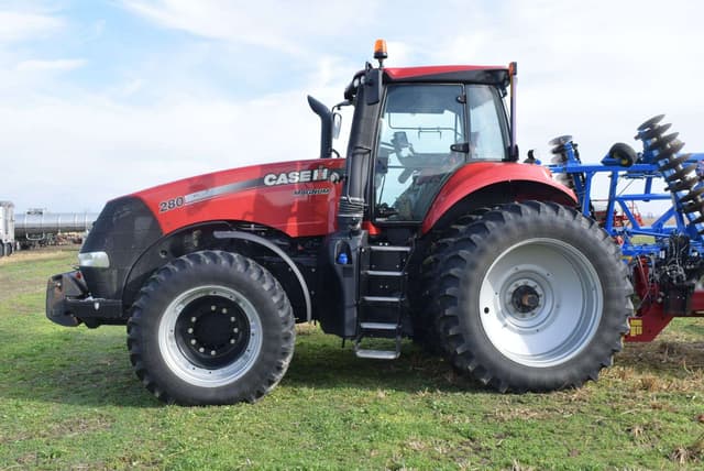 Image of Case IH Magnum 280 equipment image 1
