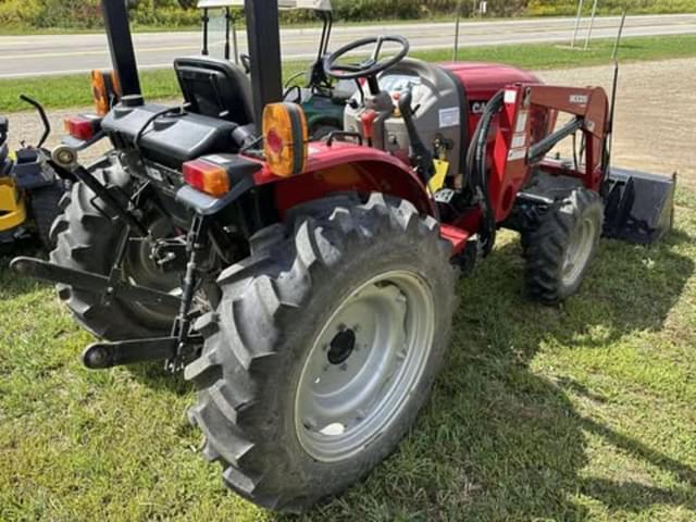 Image of Case IH Farmall 30A equipment image 2