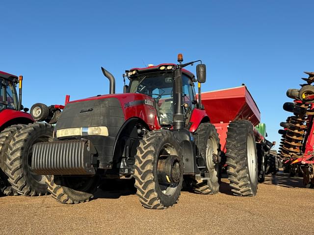 Image of Case IH Magnum 310 equipment image 4