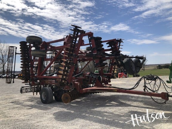 Main image Case IH 330