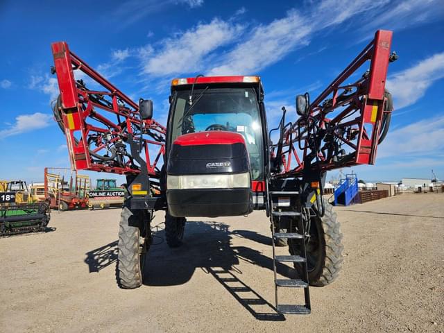 Image of Case IH Patriot 3340 equipment image 1