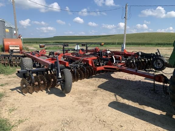 Image of Case IH 335VT equipment image 1