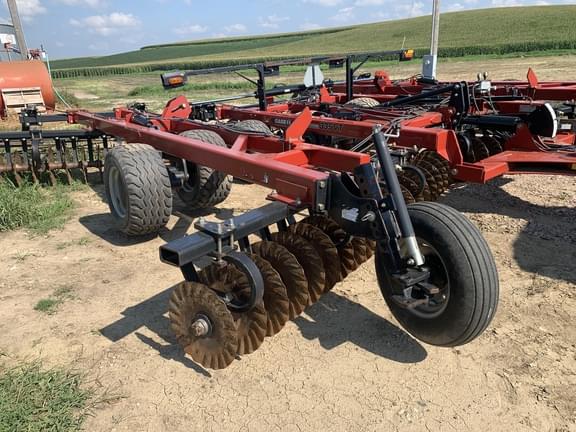 Image of Case IH 335VT equipment image 2