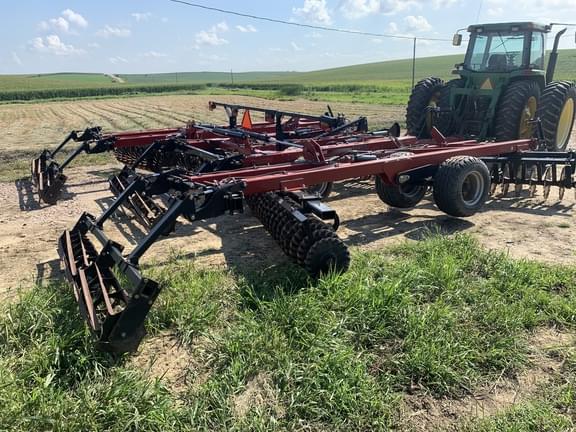 Image of Case IH 335VT equipment image 3