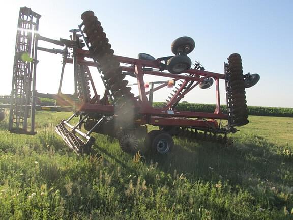 Image of Case IH 335VT Primary image