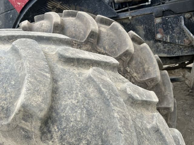 Image of Case IH Magnum 340 equipment image 4