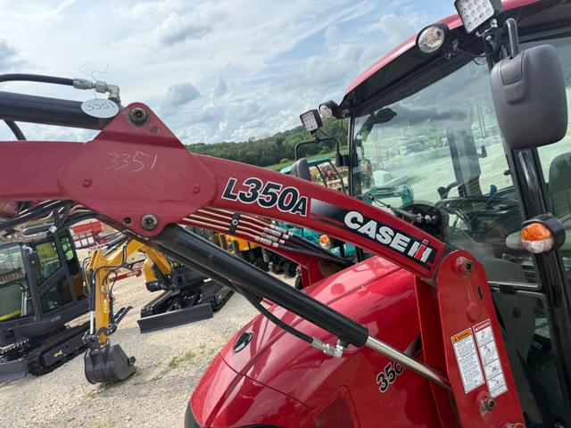 Image of Case IH Farmall 35C equipment image 4