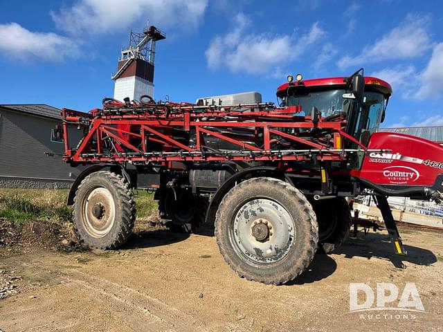 Image of Case IH Patriot 4430 equipment image 2