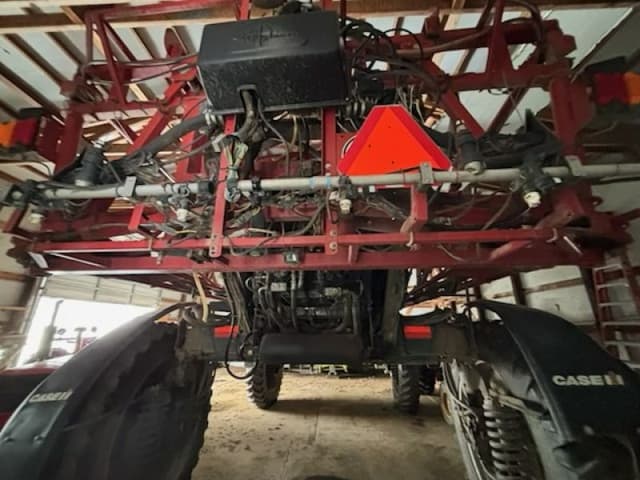Image of Case IH Patriot 4440 equipment image 2