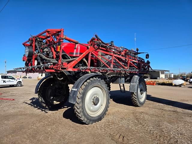 Image of Case IH Patriot 4440 equipment image 4