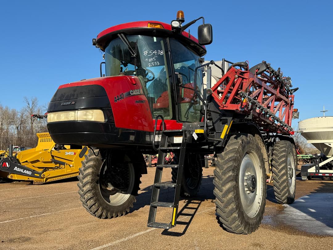 Image of Case IH Patriot 4440 Primary image