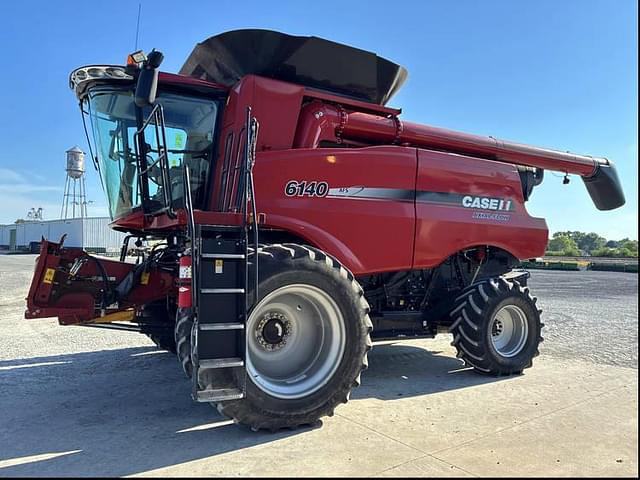Image of Case IH 6140 equipment image 1