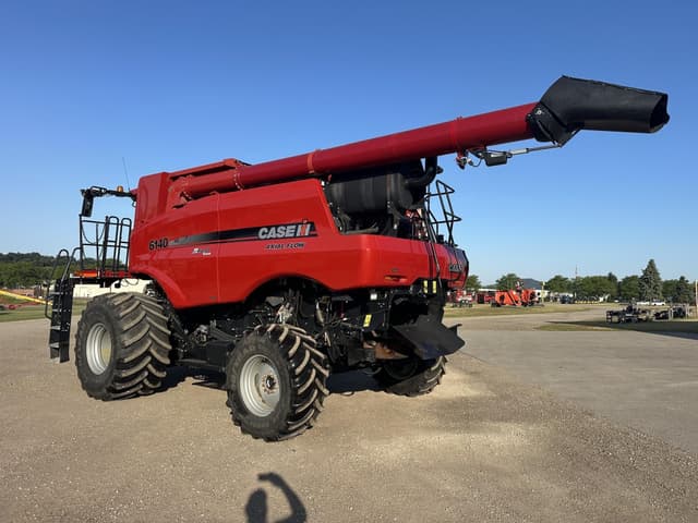 Image of Case IH 6140 equipment image 2