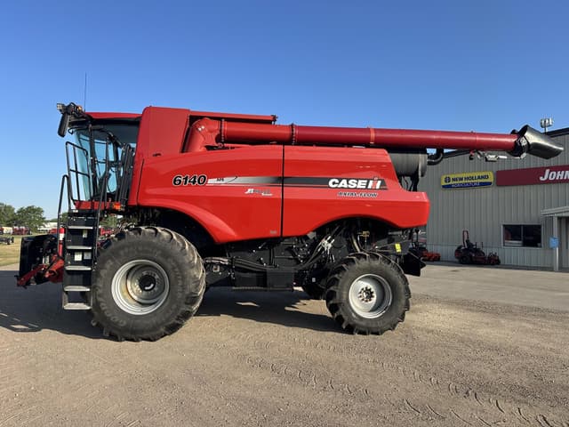Image of Case IH 6140 equipment image 1
