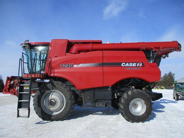 Image of Case IH 7240 equipment image 2