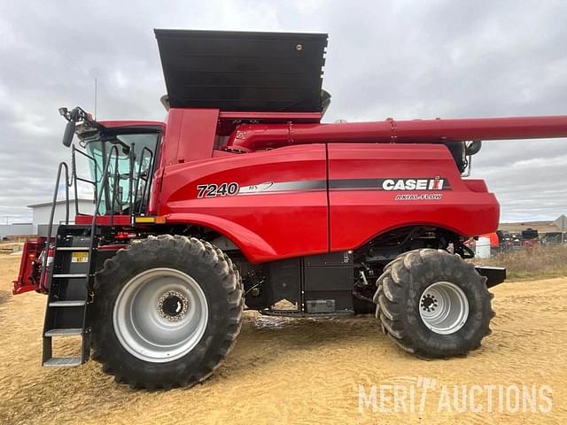 Image of Case IH 7240 equipment image 1