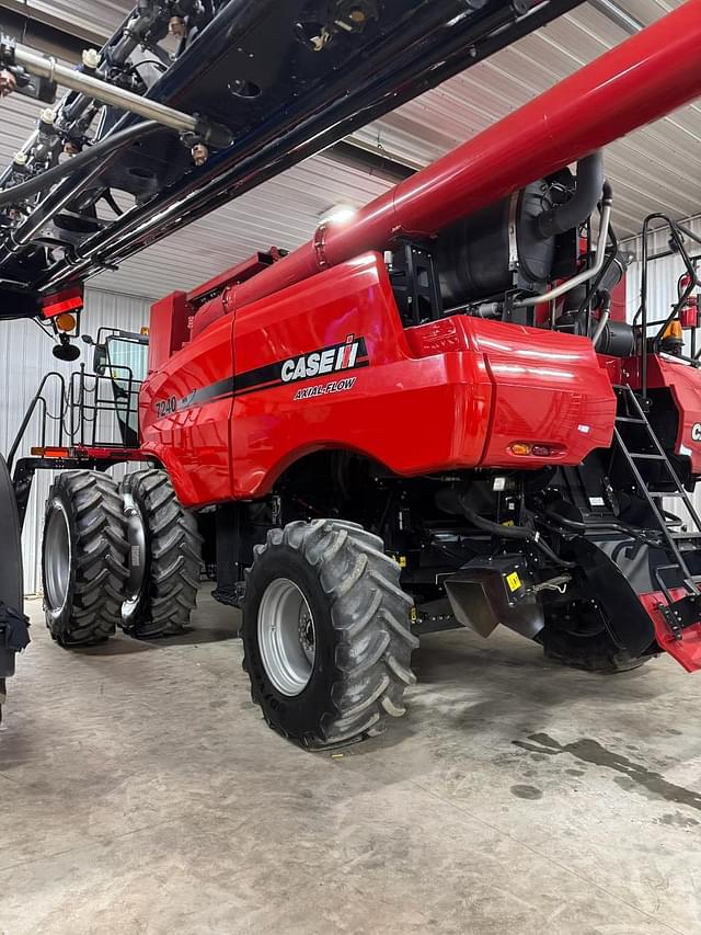 Image of Case IH 7240 equipment image 1