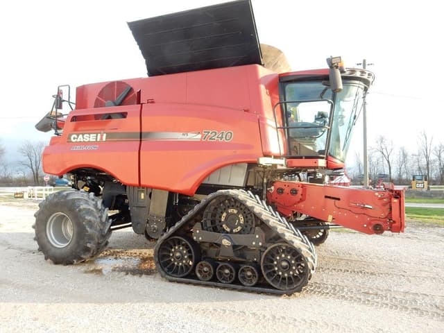 Image of Case IH 7240 equipment image 4