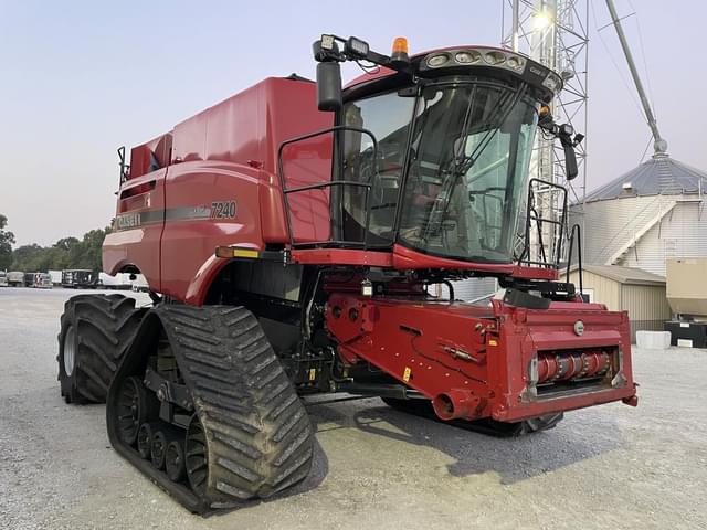 Image of Case IH 7240 equipment image 1