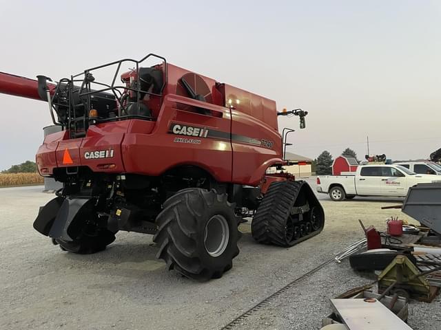 Image of Case IH 7240 equipment image 3