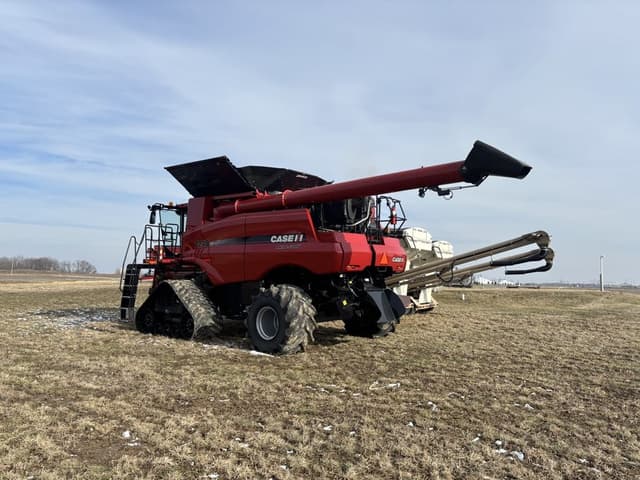Image of Case IH 7240 equipment image 1