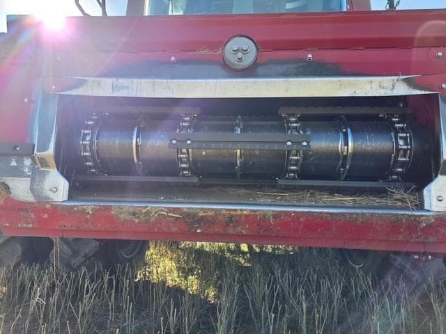 Image of Case IH 8240 equipment image 3