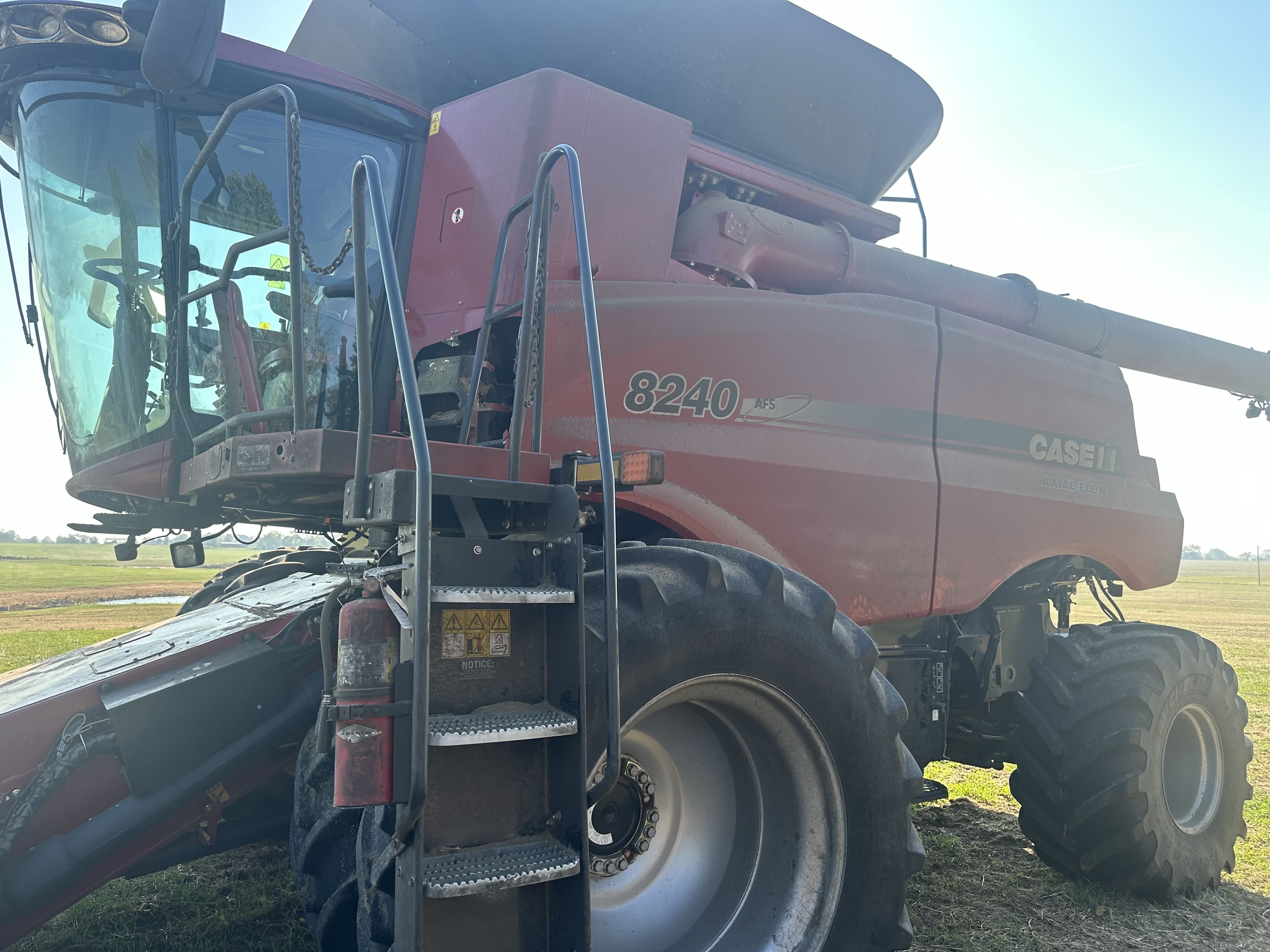 2015 Case IH 8240 Equipment Image0