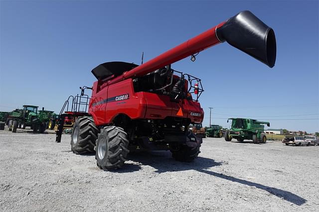 Image of Case IH 8240 equipment image 4