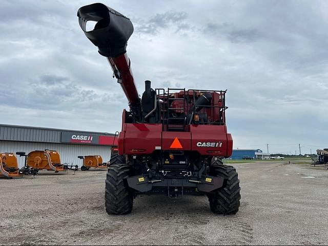 Image of Case IH 8240 equipment image 3