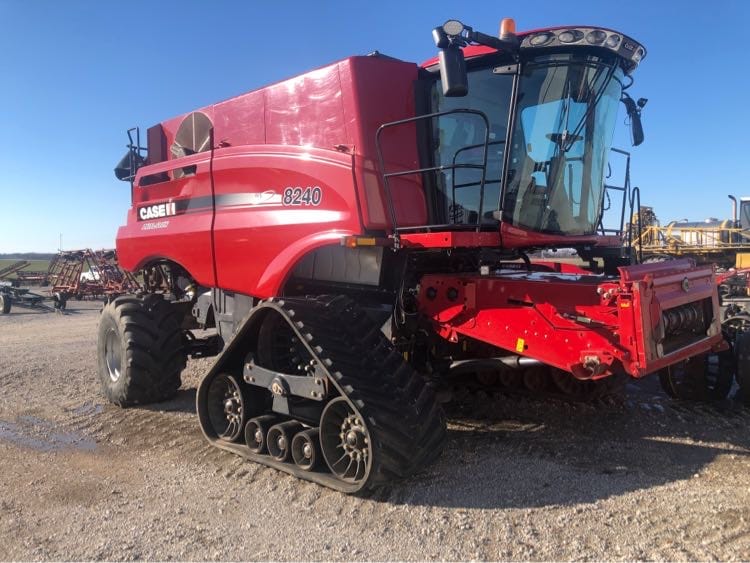 Main image Case IH 8240