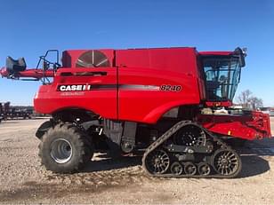 Main image Case IH 8240 1