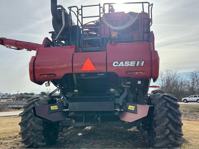 Image of Case IH 8240 equipment image 3