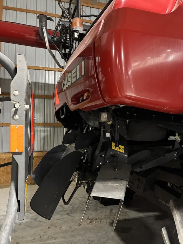 Image of Case IH 8240 equipment image 4