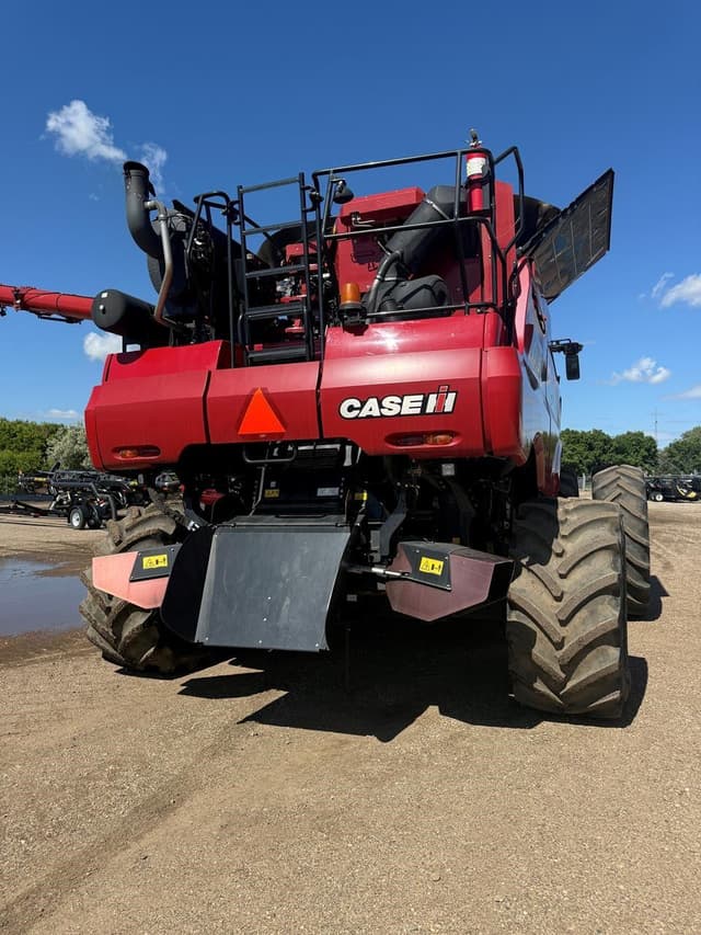 Image of Case IH 8240 equipment image 4