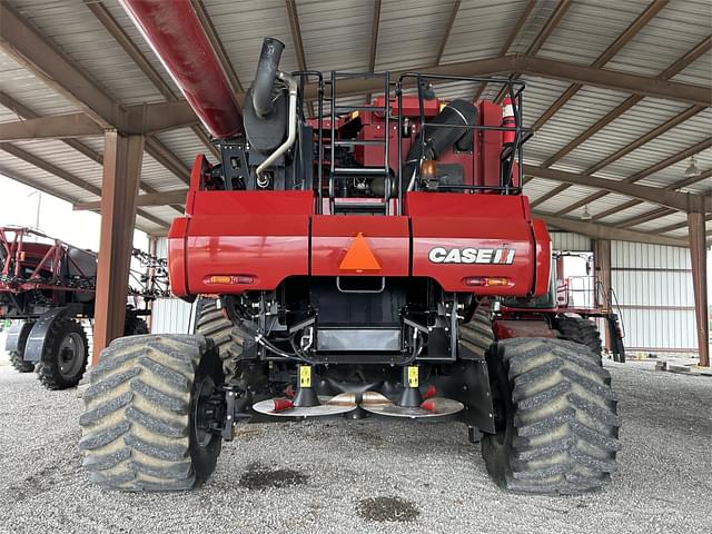 Image of Case IH 8240 equipment image 3