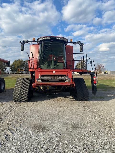 Image of Case IH 8240 equipment image 3