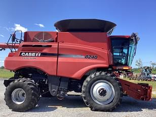 Main image Case IH 8240 1