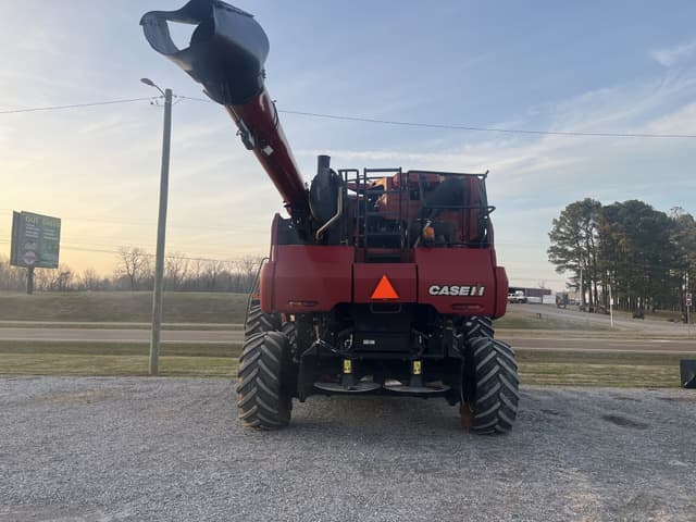 Image of Case IH 8240 equipment image 3