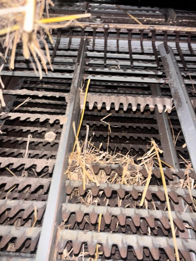 Image of Case IH 8240 equipment image 1