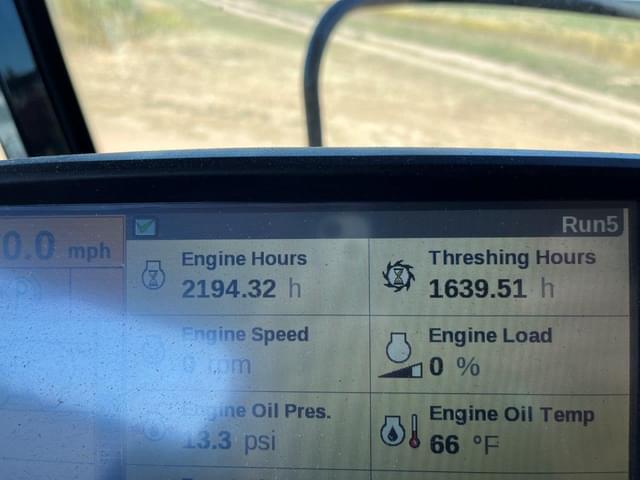 Image of Case IH 8240 equipment image 2
