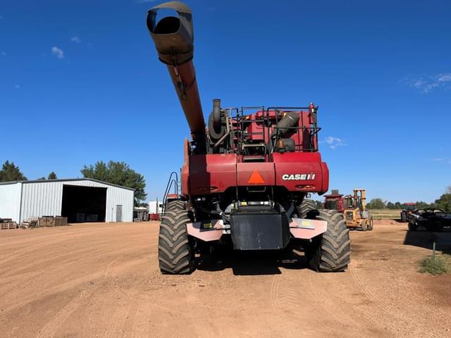 Image of Case IH 8240 equipment image 3