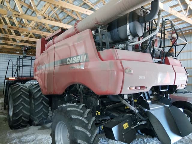 Image of Case IH 8240 equipment image 1