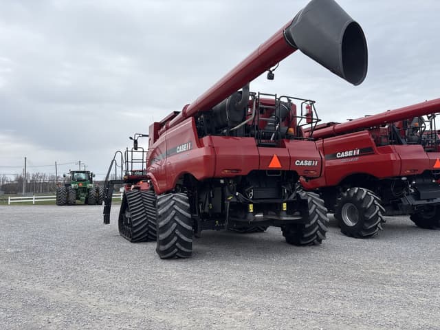 Image of Case IH 8240 equipment image 4